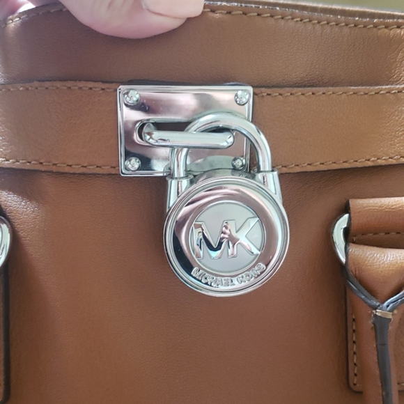 Michael Kors Bag - Picture 2 of 6
